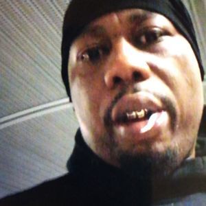 Meet your Posher, Carlos